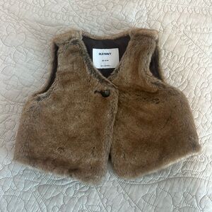 Old Navy toddler faux fur vest